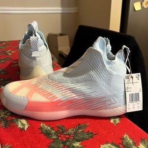 Adidas n3xt L3v3l sky tint red